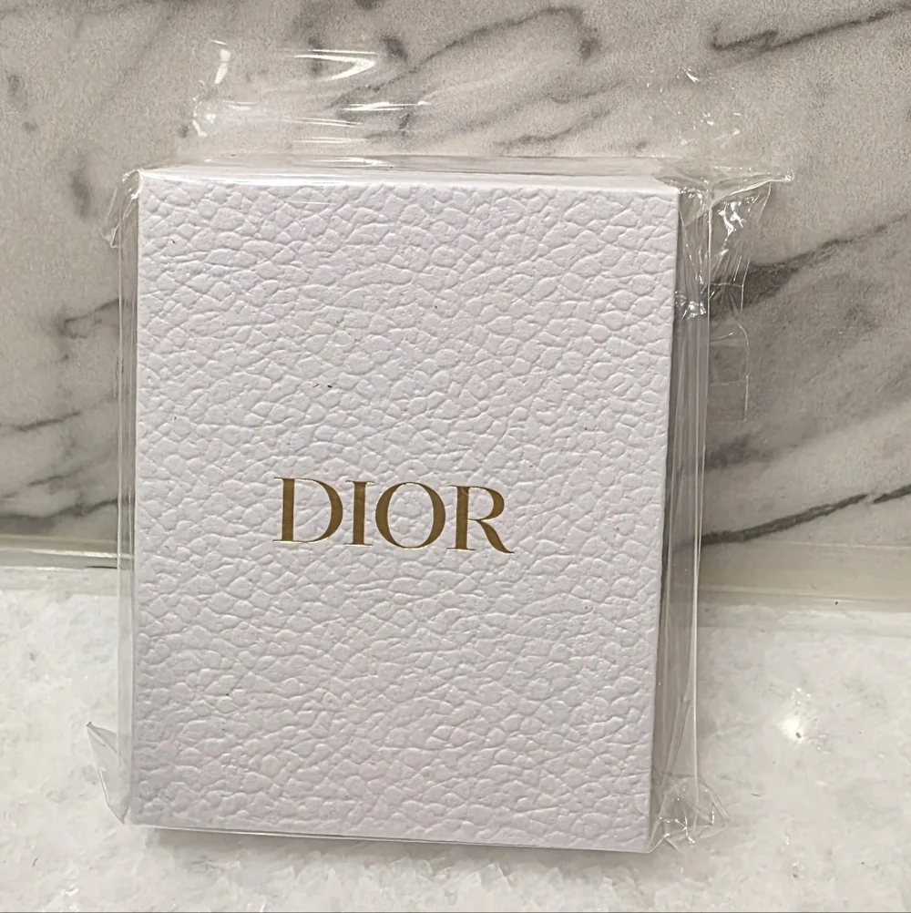🌸🌸 Christian Dior Silver Cellphone Charm - Picture 3 of 4